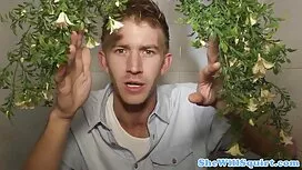 お茶の後、そのうちの四人はセックスをする ...