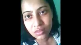 裸seductressゆっくりと彼女の頬 ...