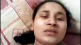 偽の男は彼のお尻に深い成熟したふしだらな ...