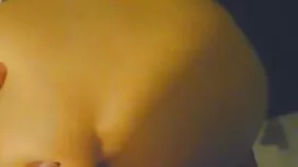 Zrelkaは廊下で見知らぬ人を与え、オ ...