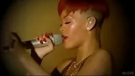 ターニャ売春婦とともにLenovo缶吸い ...