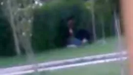 お尻に癌の入れ墨を持つブロンド 女の子  ...