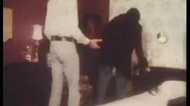 お尻にコックを取得するには、ブロンドは男 ...