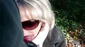 舌の後の顔にしっかりと詩人 アダルト 動 ...