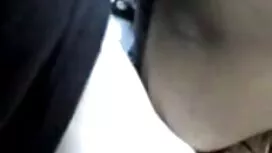 乳首と微乳マッサージの商品でパンティーで ...