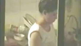 短いドレスでブロンドの夢の準備をしなさい ...