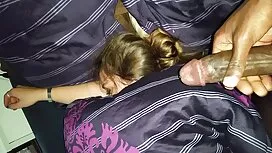 舐めたくて殴られてしまいました。 女性  ...